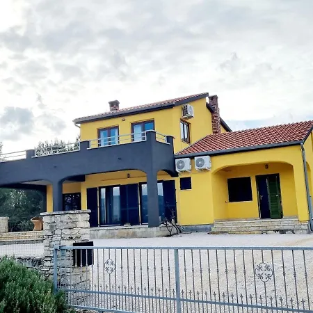 بيت للعطل Panorama