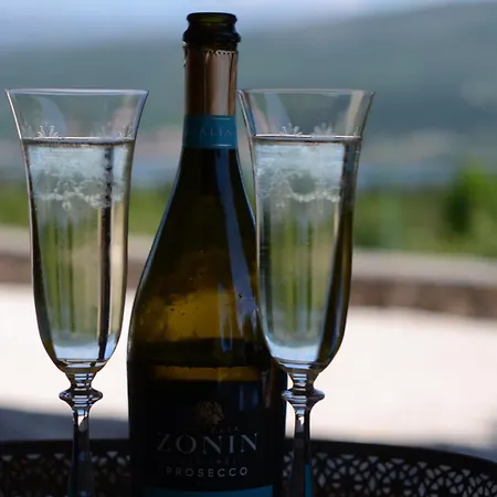 別荘 Panorama Pridraga